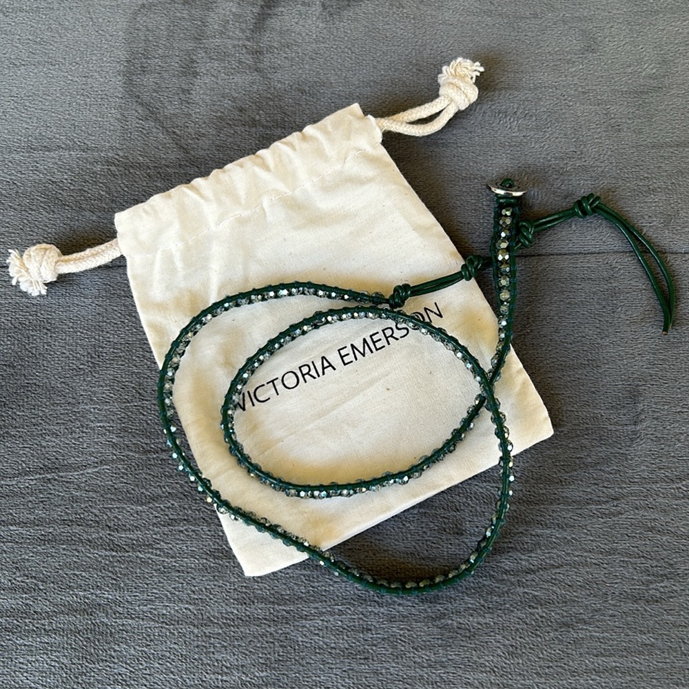 Victoria Emerson Wrap Bracelet Green/Crystal - Picture 2 of 2